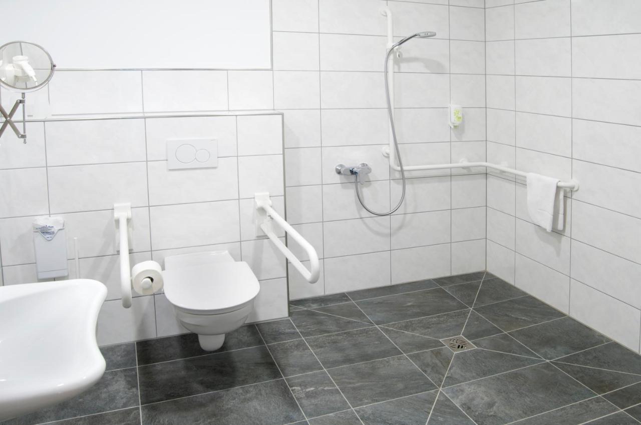Hotel Hauer Bollendorf Buitenkant foto