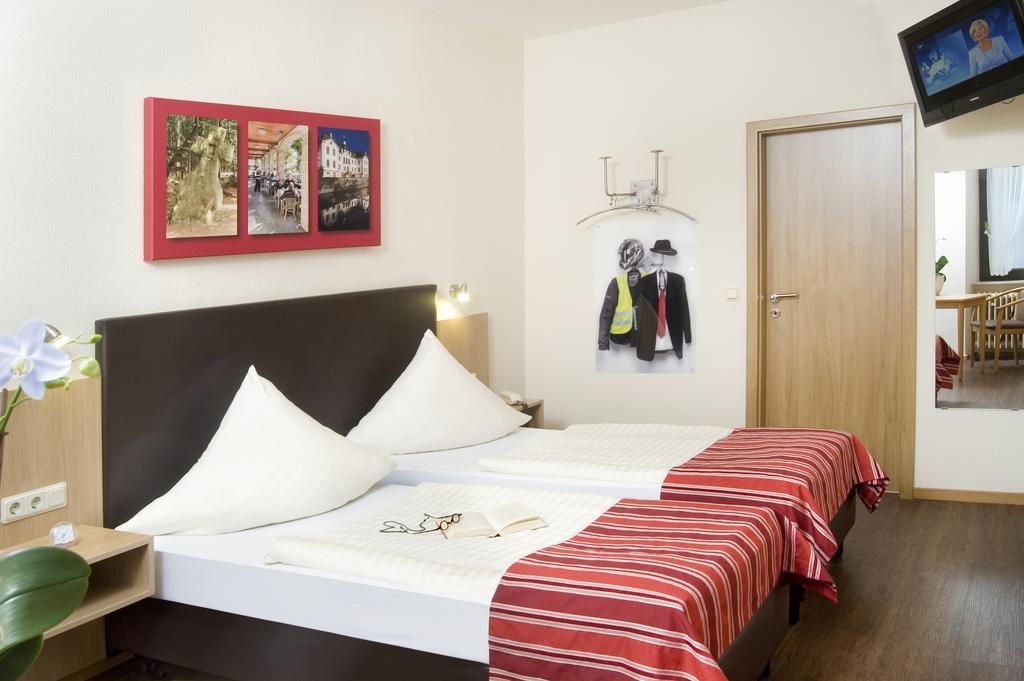 Hotel Hauer Bollendorf Buitenkant foto